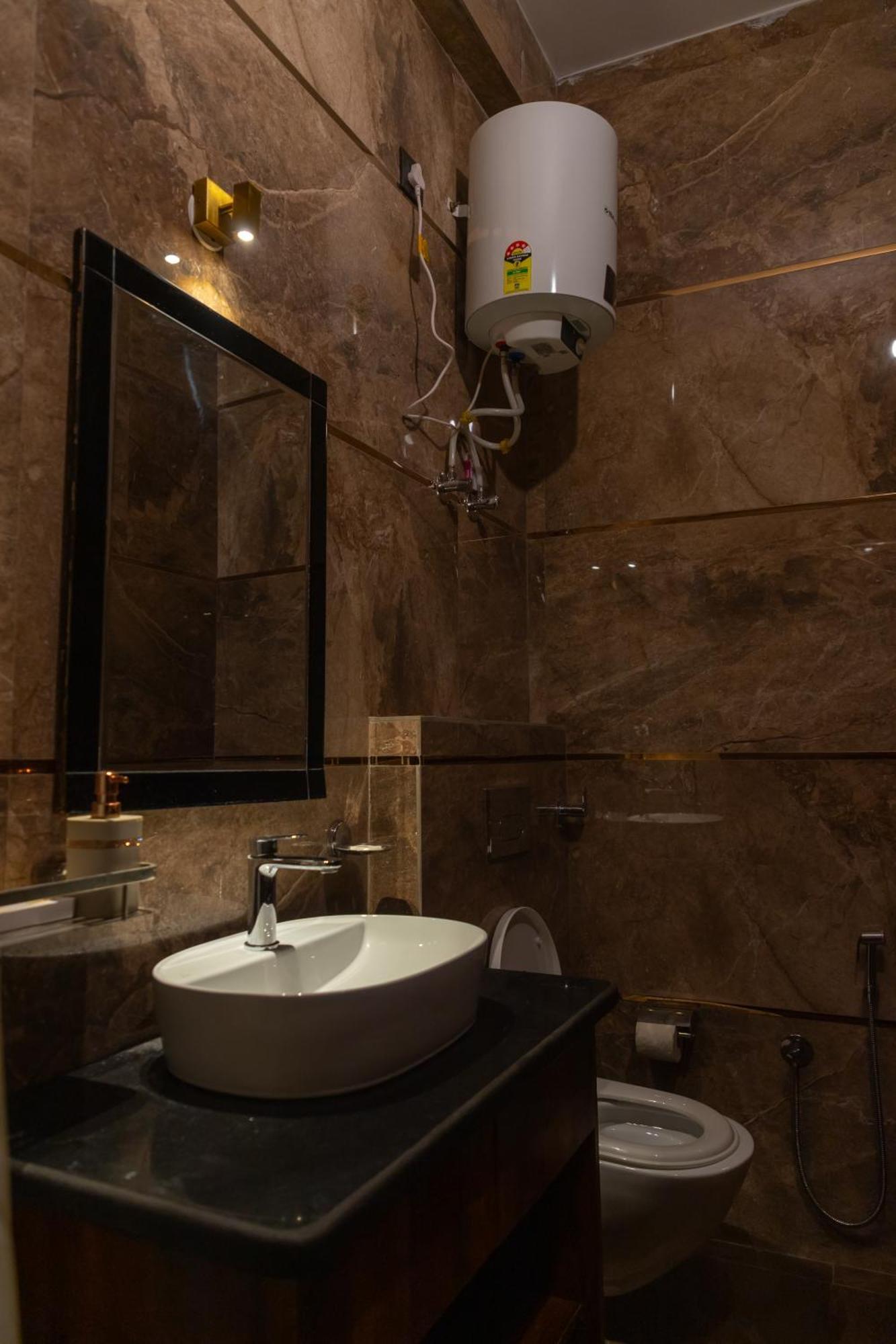 Hotel Sethi Legacy Haridwar Ngoại thất bức ảnh